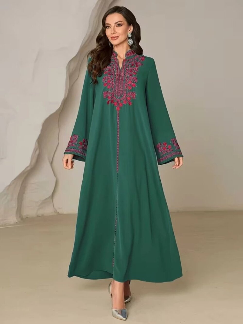 Women Dress Elegant Embroidered Arabian Gown Abaya Long Dress Burkha Size XL - Picture 1 of 12